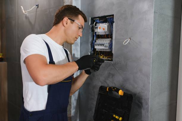 Best Circuit Breaker Repair  in Davenport, FL